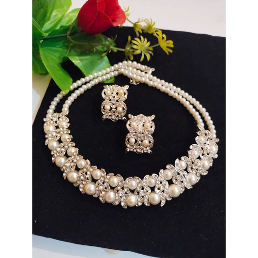 Trendy choker jewelry set with white pearl for girls and Women